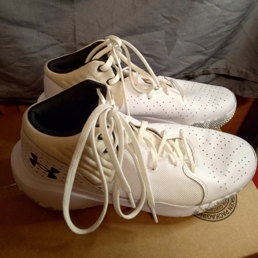 Men's under armour jet 21 high top basketball sneakers